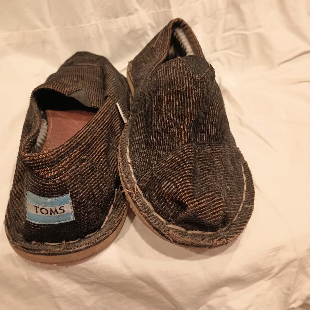Toms corduroy shoes